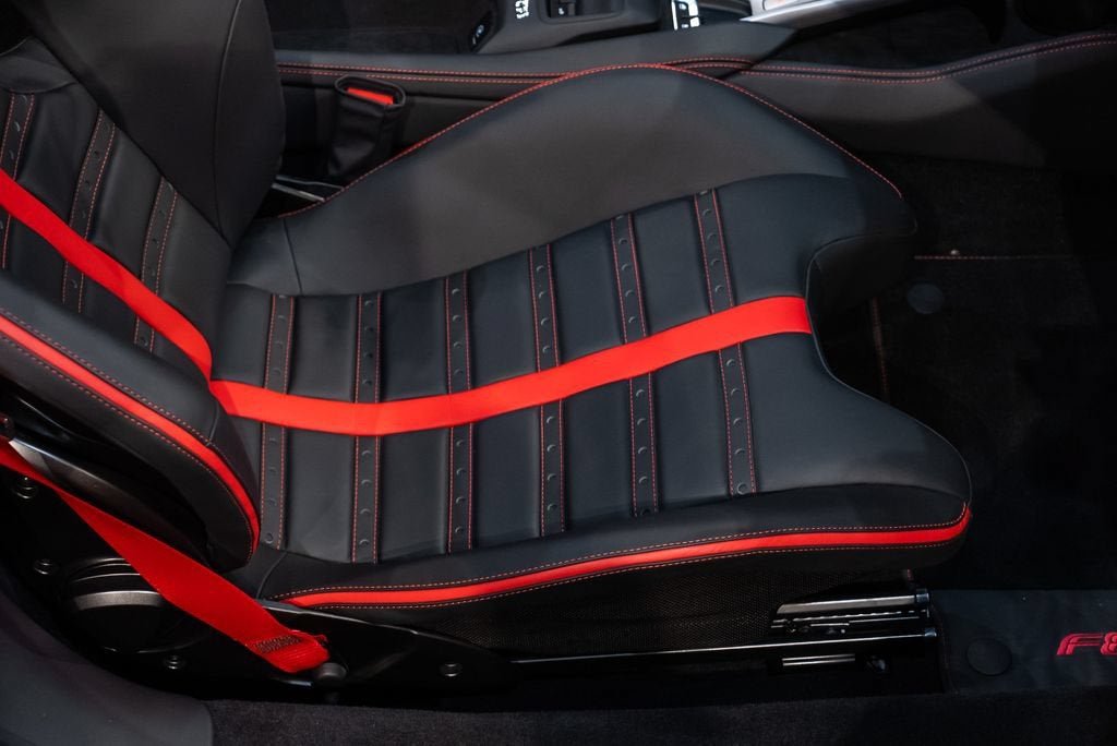 Certified Used 2023 Nero Ferrari Base image 47