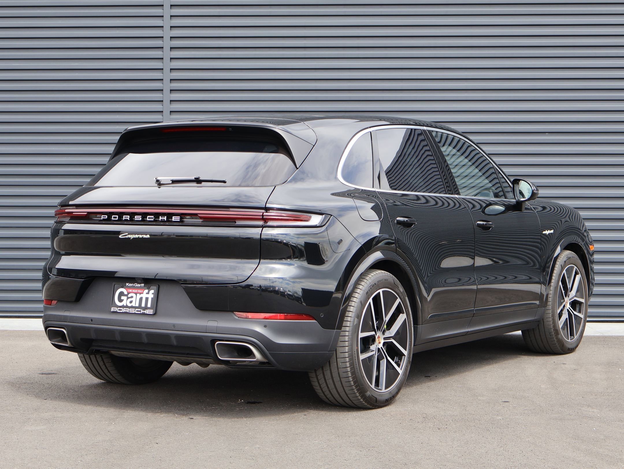 Certified Used 2025 Chromite Black Metallic Porsche E-Hybrid image 9