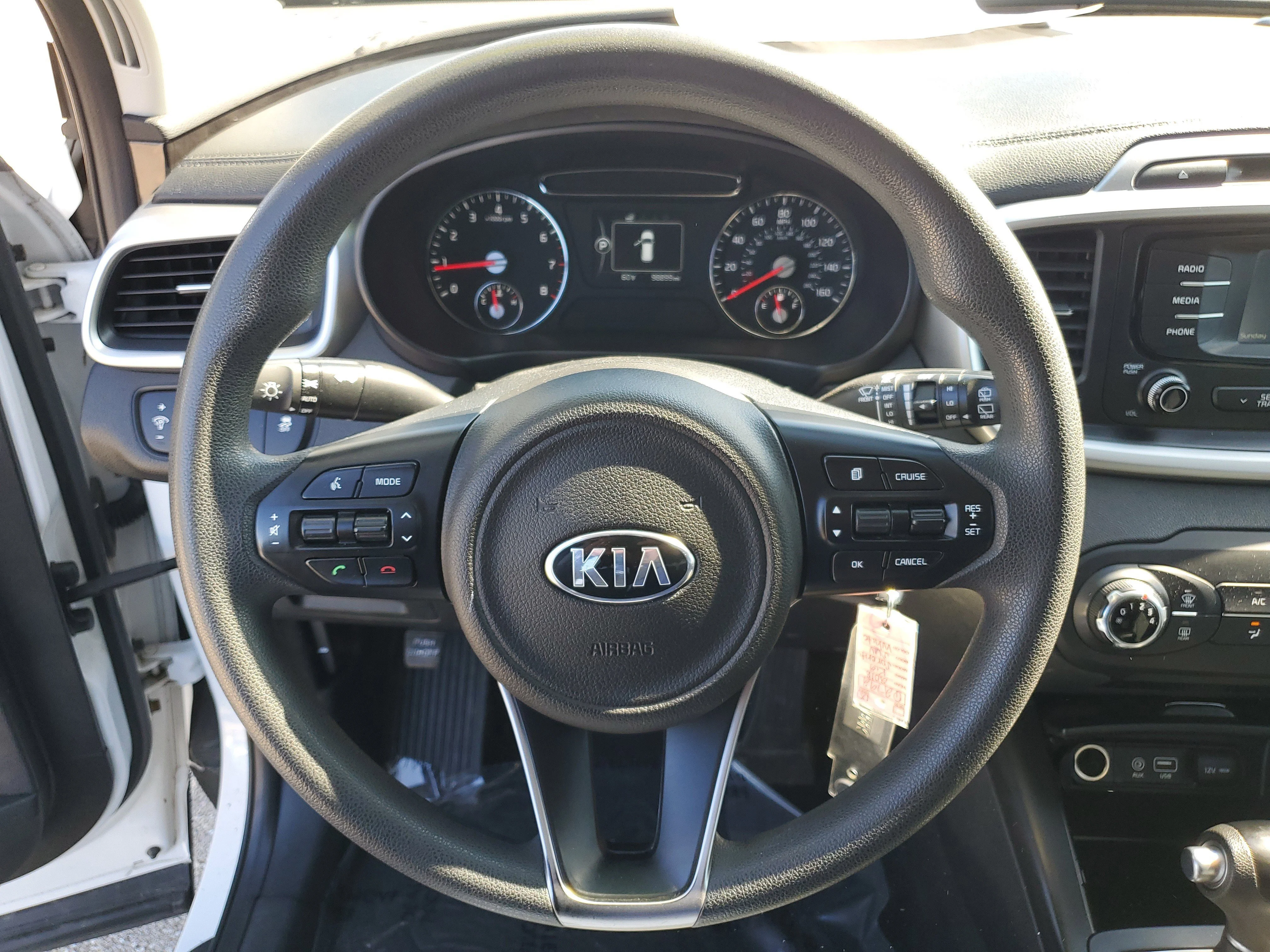 Used 2018 Snow White Pearl Kia LX V6 image 23