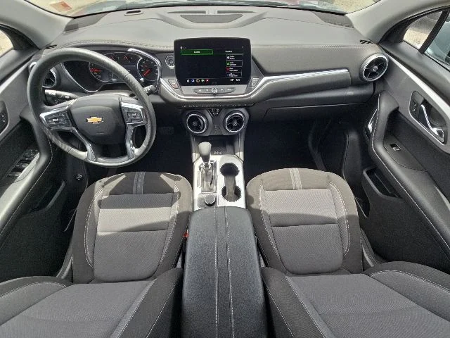 Used 2025 Gray Chevrolet LT image 35