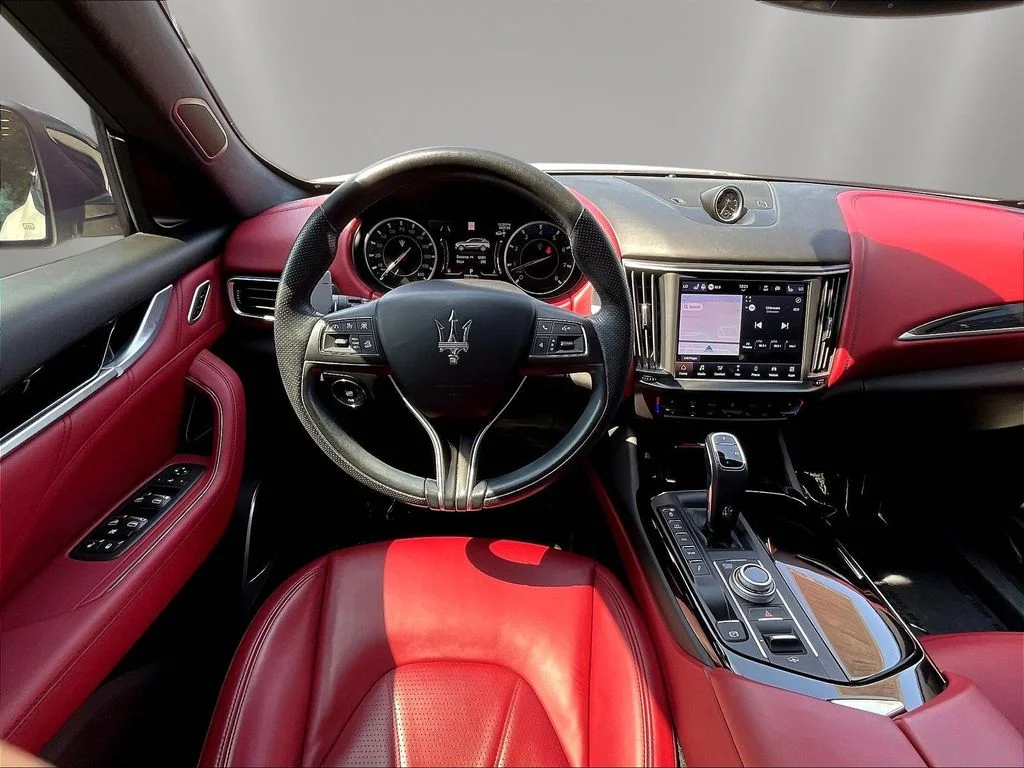 Used 2022 Bianco Maserati Modena image 8