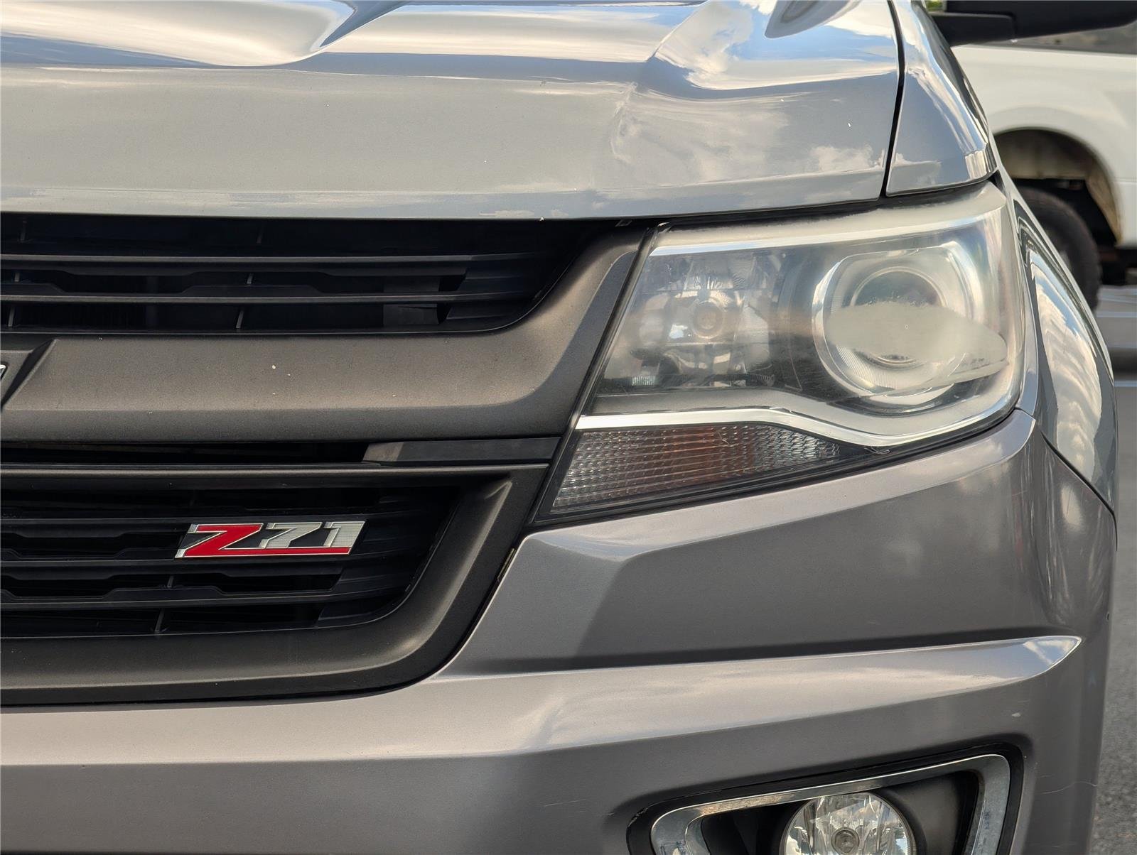 Used 2018 STERLING GRAY METALLIC Chevrolet 4WD Z71 image 10
