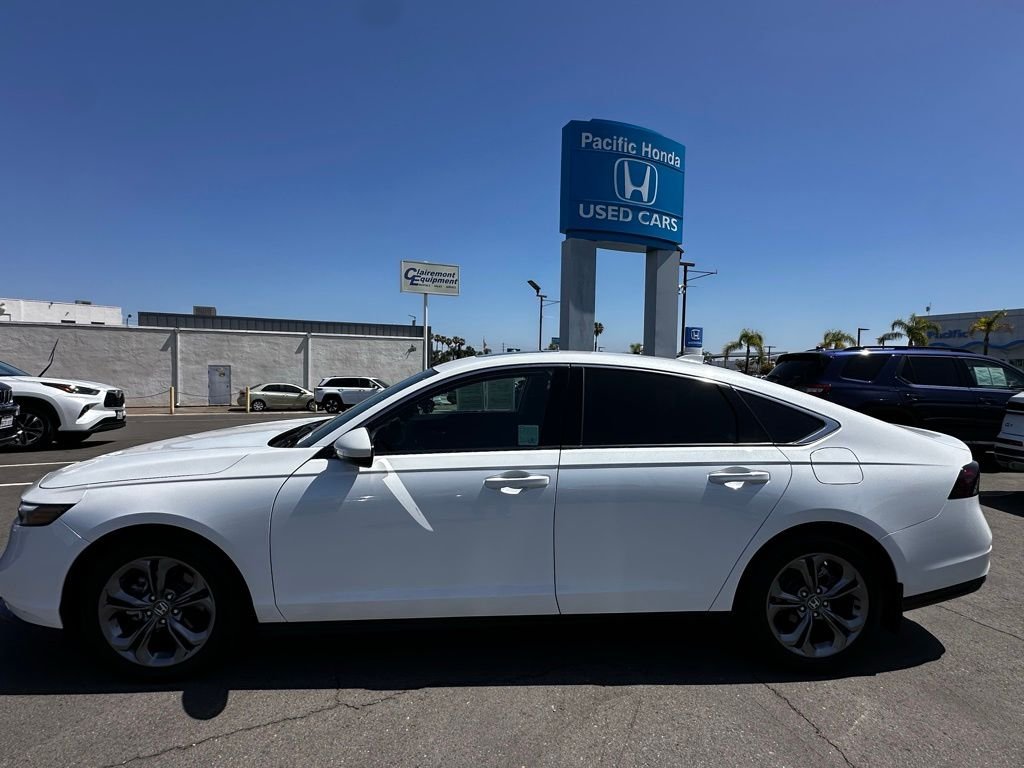 Used 2024  Honda EX image 4