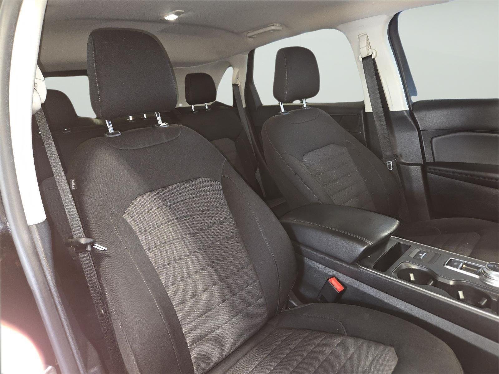 Used 2024 Agate Black Ford SE image 29