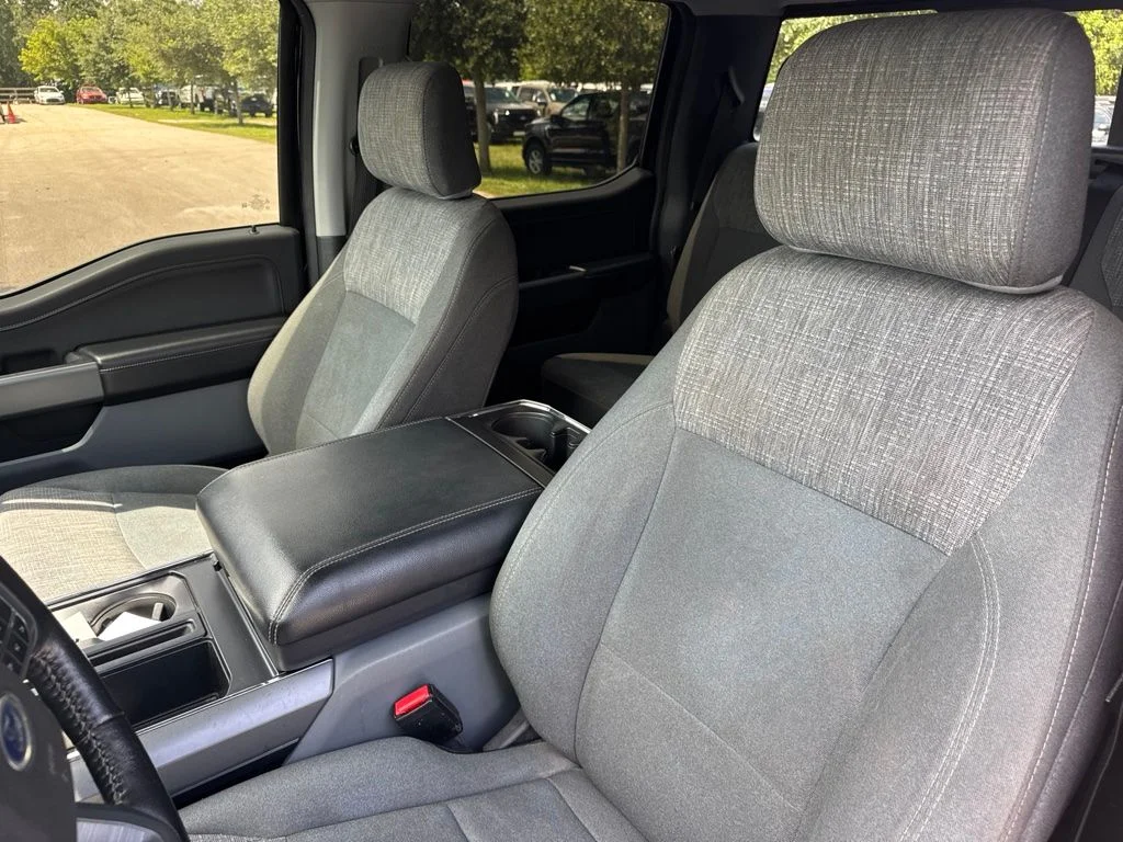 Used 2022 Blue Metallic Ford XLT image 10
