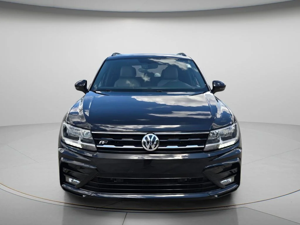 Certified Used 2021 Black Volkswagen 2.0T SE R-Line Black image 4