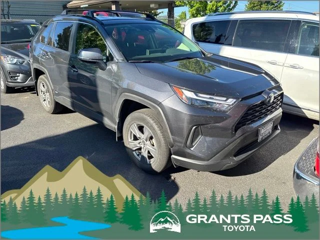2024 Toyota RAV4 Hybrid LE AWD's photo