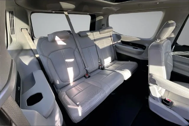 Certified Used 2022 Metallic Jeep Series III image 26