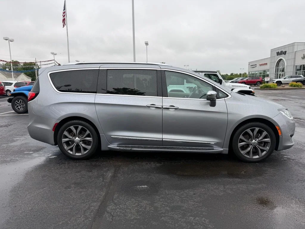 Certified Used 2017 Silver Chrysler Limited image 8