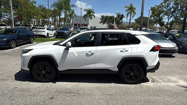 2025 Toyota RAV4 4
