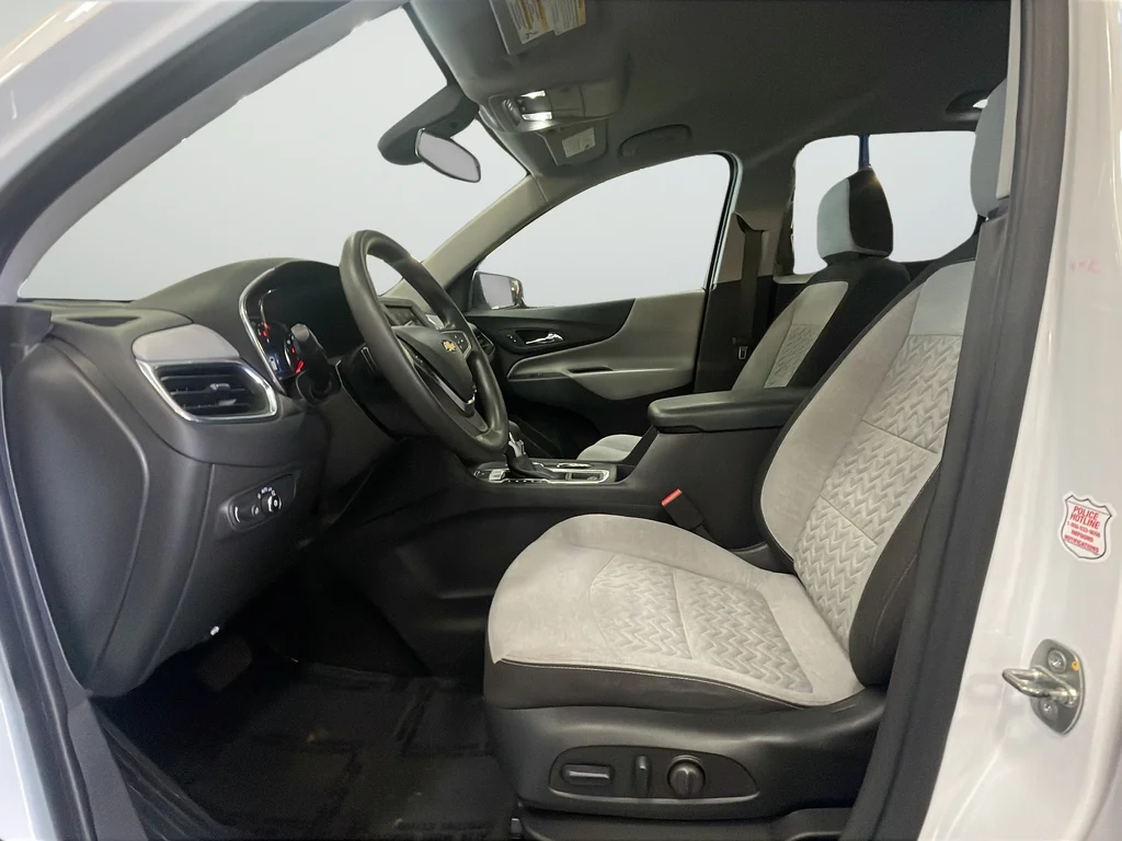 2023 Chevrolet Equinox LT - Photo 11
