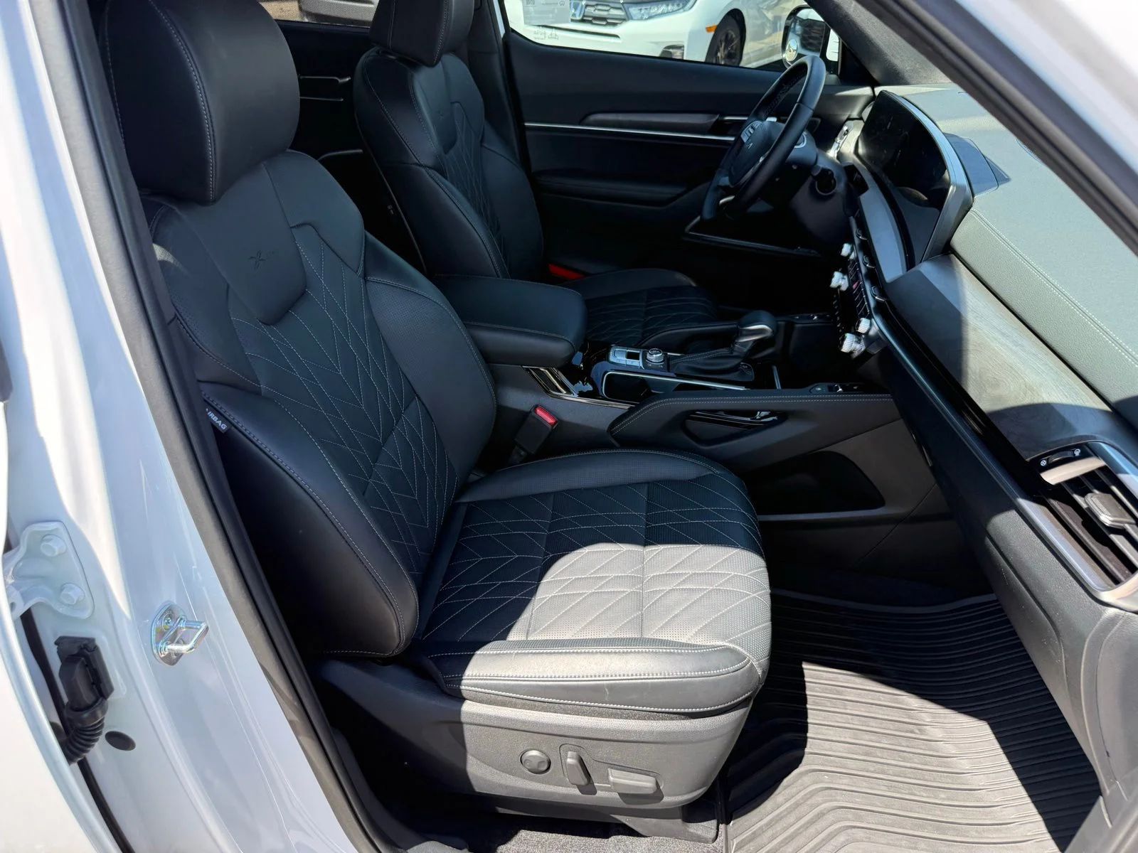2025 Kia Telluride SX Prestige X-Line - Photo 35