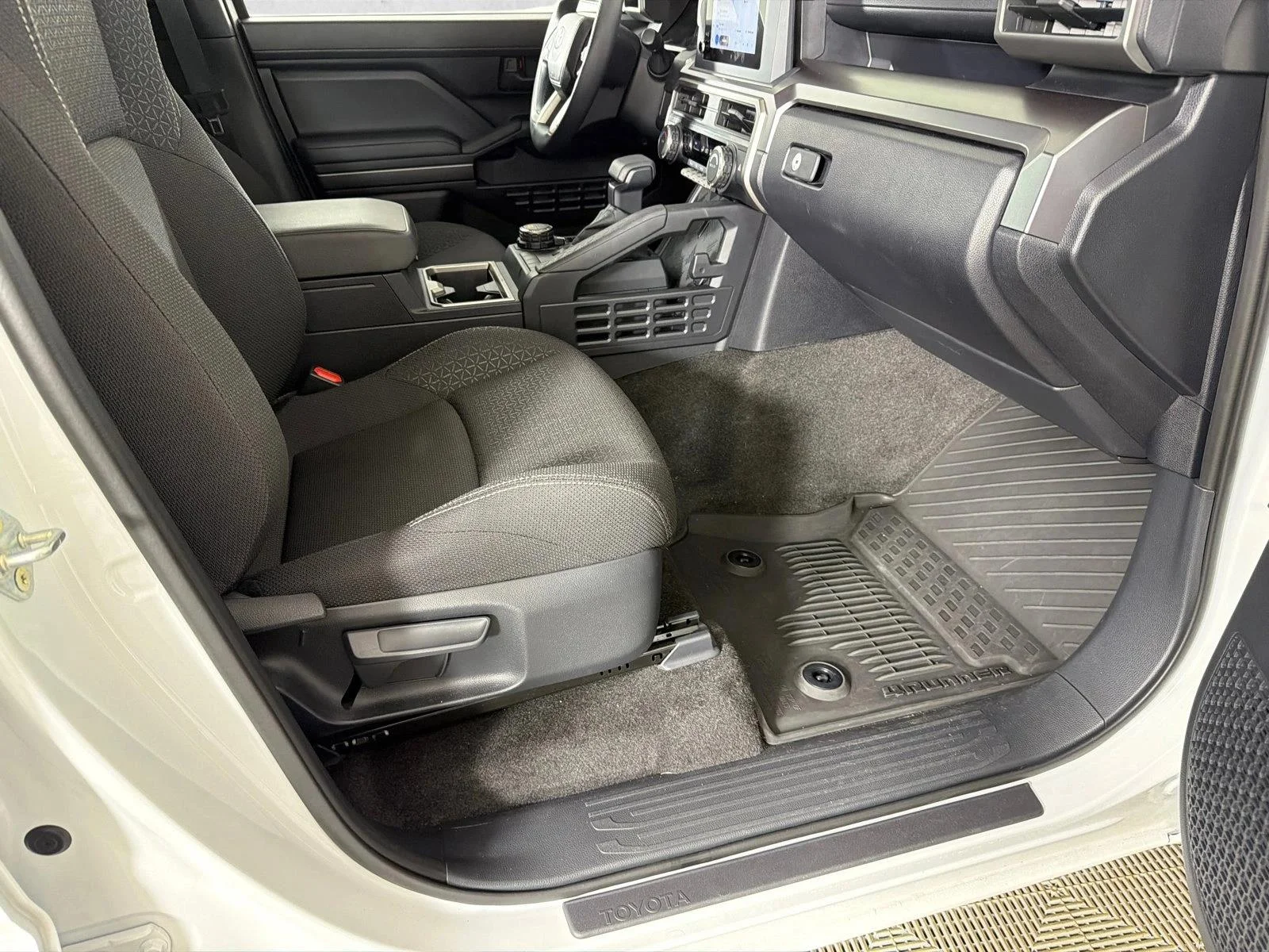 Used 2025 Silver Toyota SR5 image 13