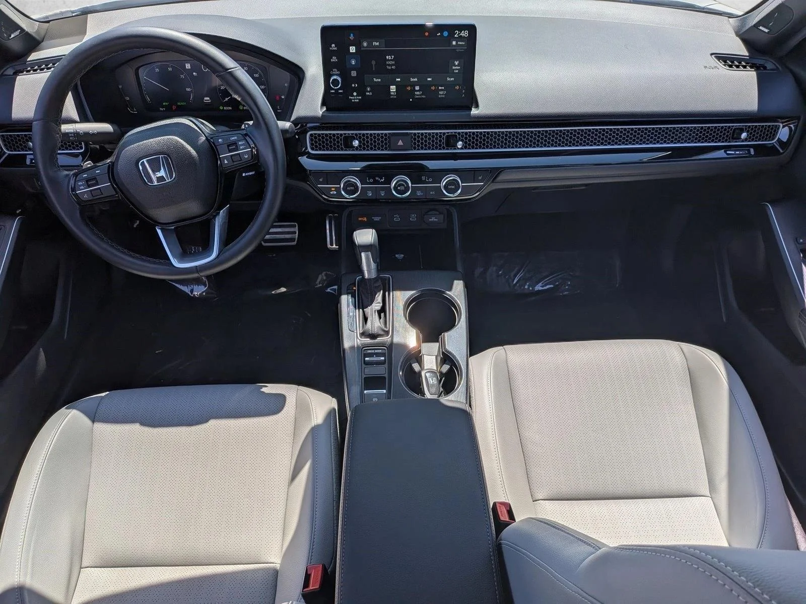 Used 2025 Platinum White Pearl Honda Sport Touring image 14