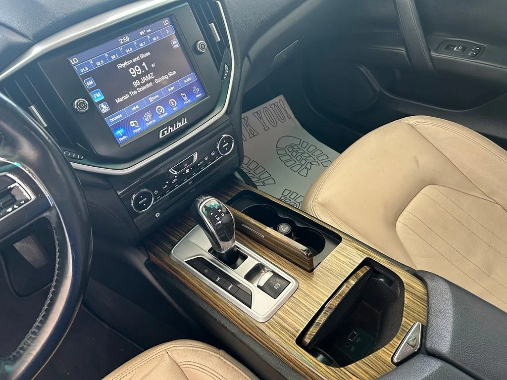 Used 2015 Gray Maserati Base image 51