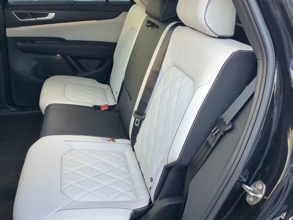 2026 Volkswagen Atlas Cross Sport SEL Premium R-LINE - Photo 18