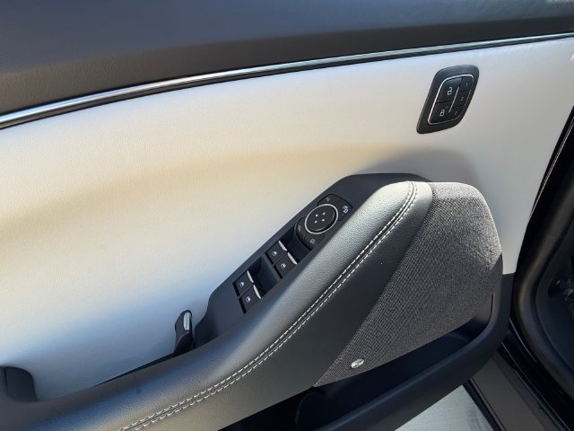 Used 2023 Black Ford Premium image 11