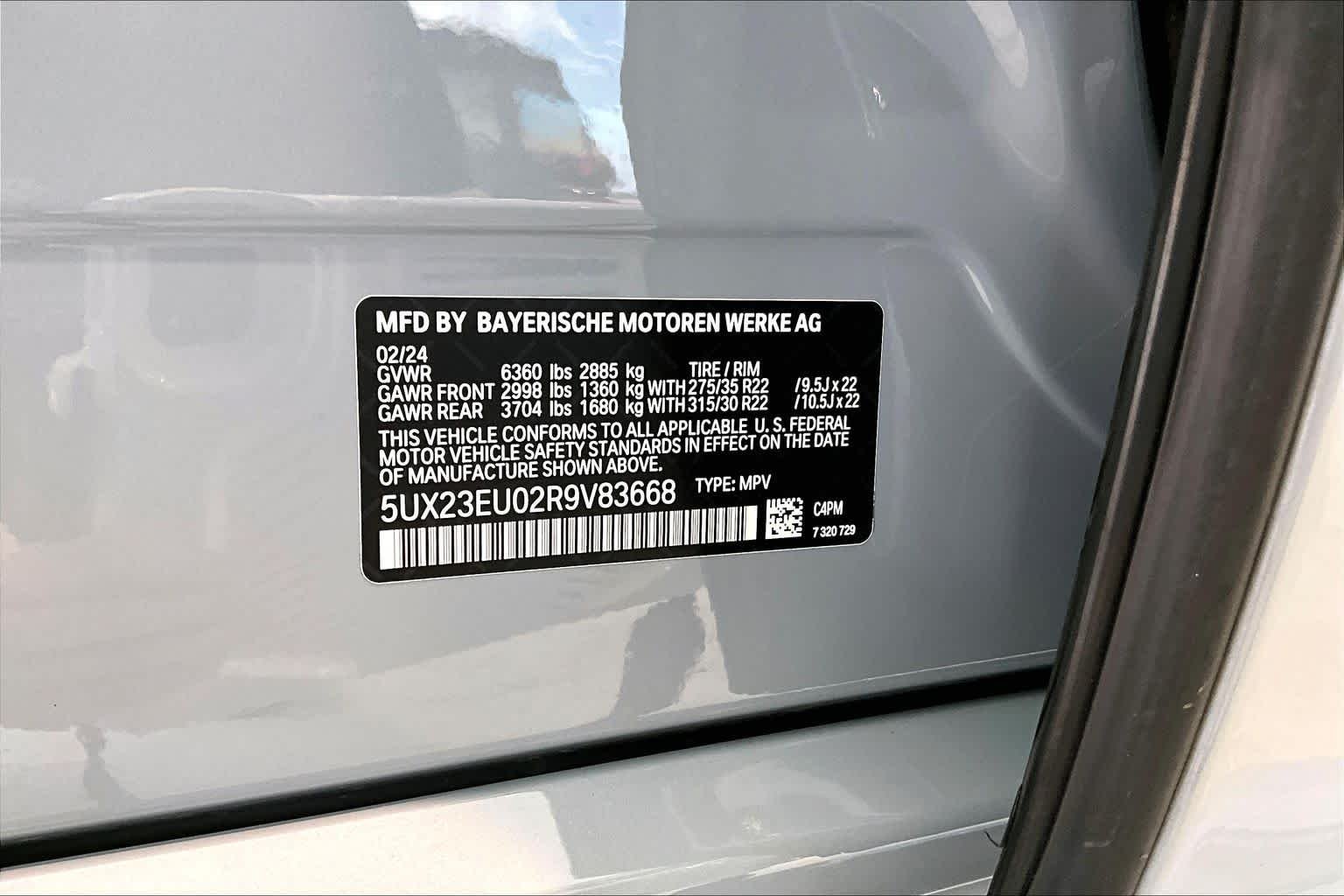 Certified Used 2024 Brooklyn Grey Metallic BMW xDrive40i image 35