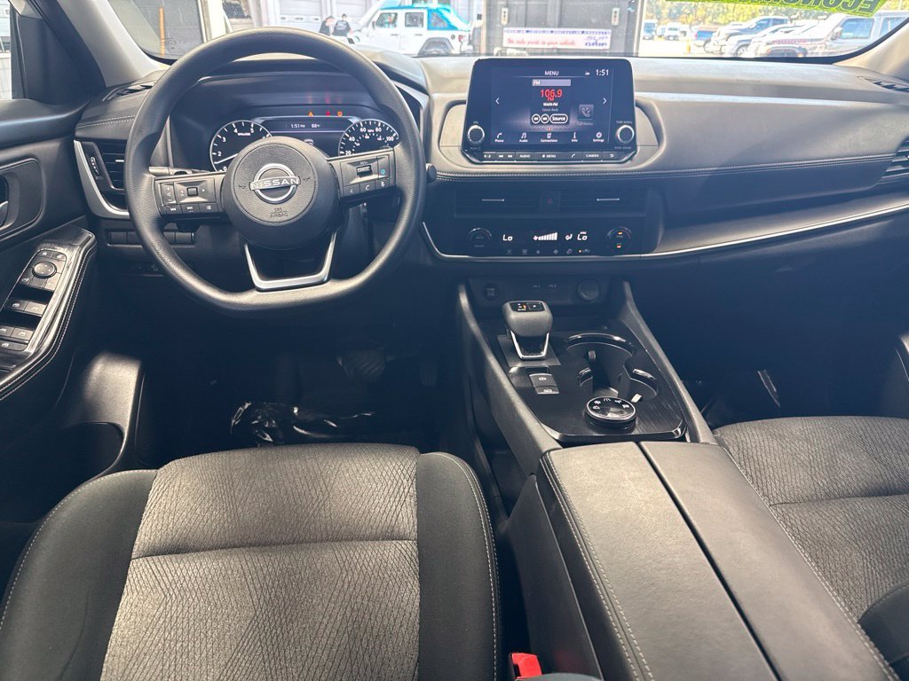 Used 2024 Silver Nissan SV image 20