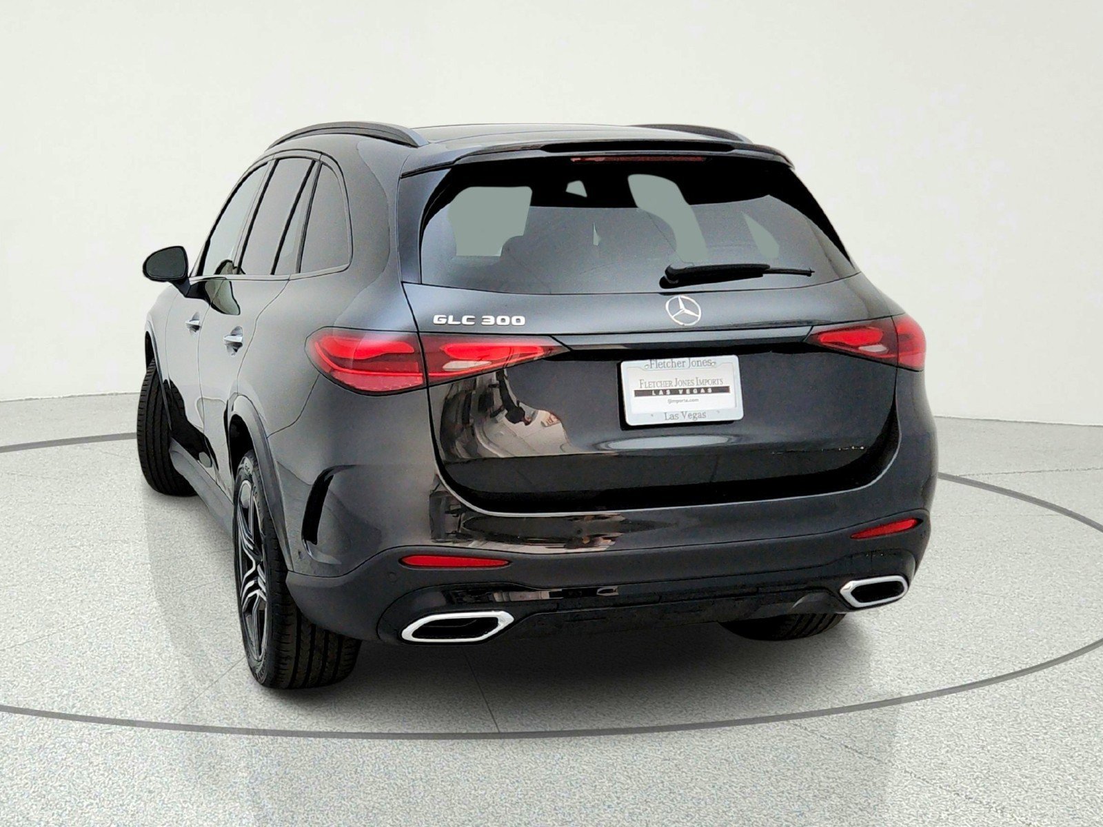 New 2026 Graphite Grey Metallic Mercedes-Benz GLC 300 SUV image 32
