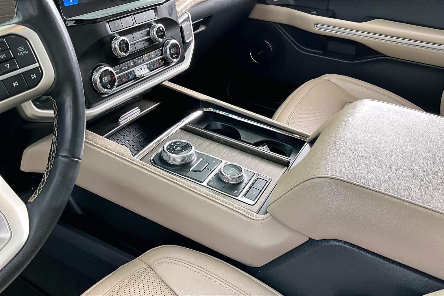 Used 2024 Stone Blue Metallic Ford Limited image 17