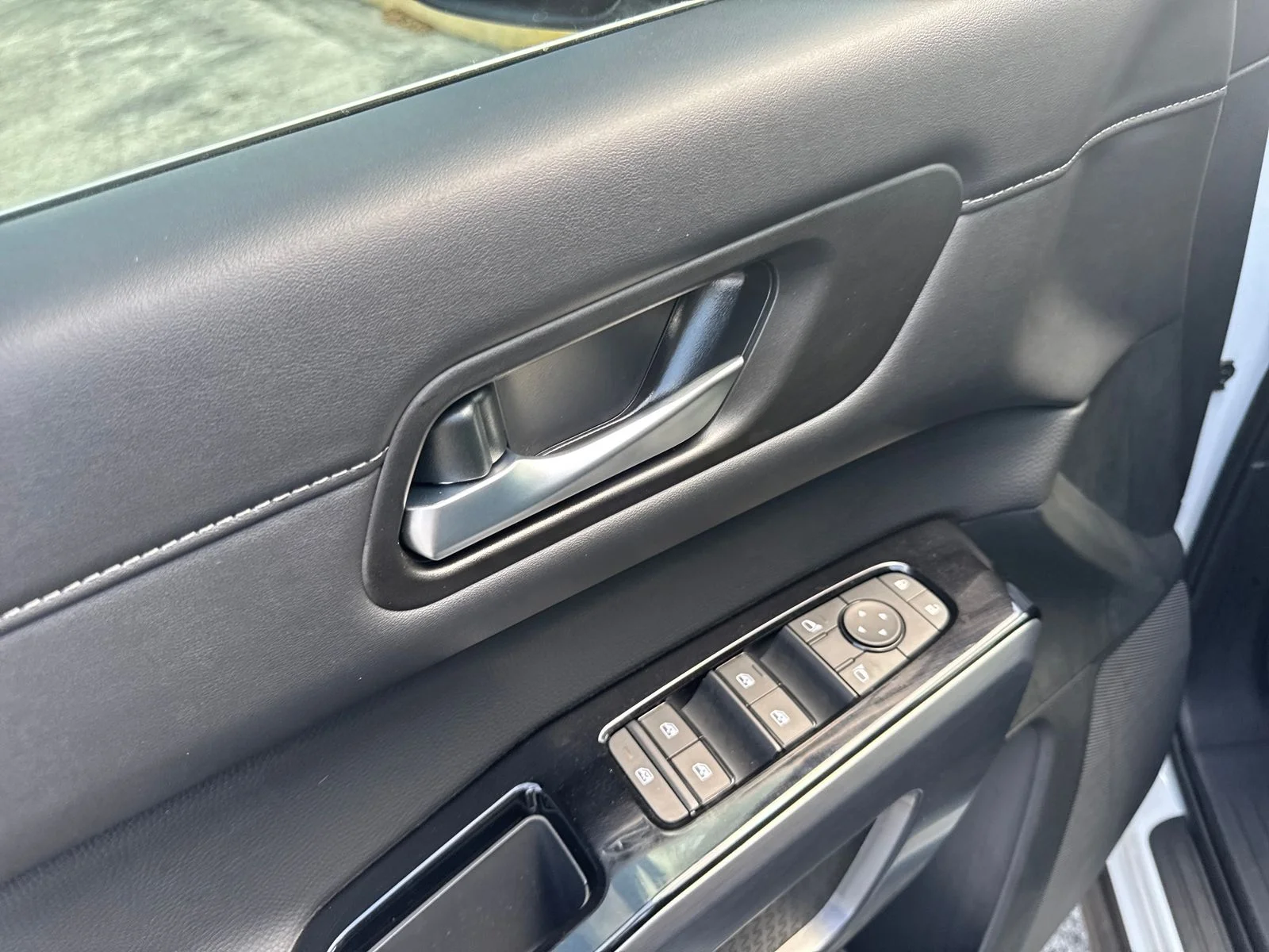New 2026 Nissan Pathfinder SL 4D Sport Utility