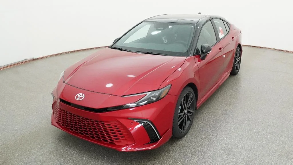 New 2026 Supersonic Red with Midnight Black Metallic roof Toyota XSE image 20