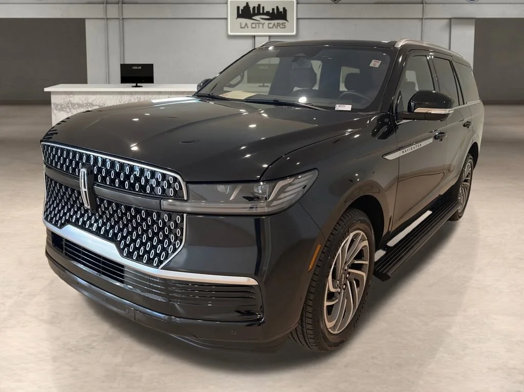 2025 Lincoln Navigator Reserve 4WD's photo