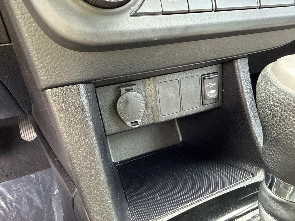 Used 2014 Red Toyota LE image 32