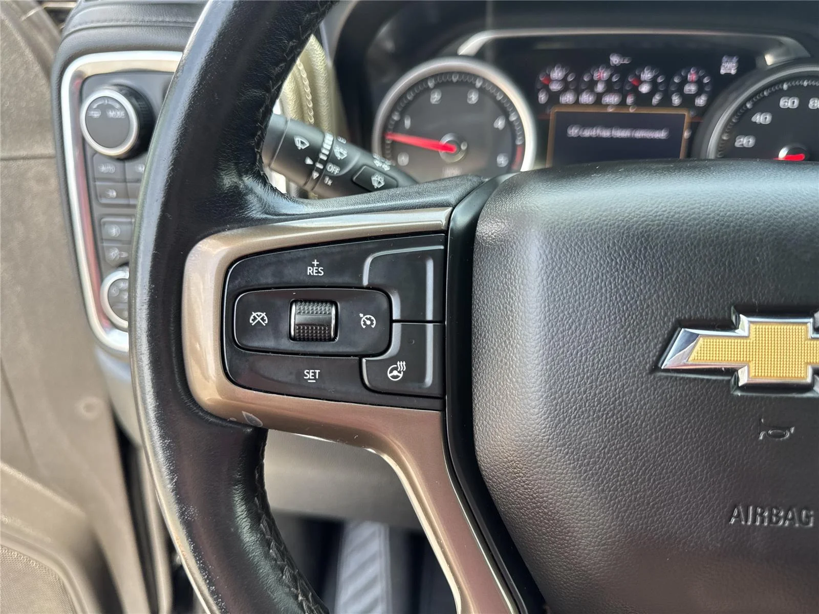 Used 2022 Black Chevrolet High Country image 23