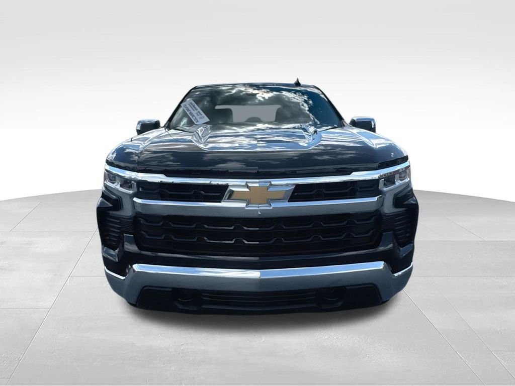 Used 2023 Black Chevrolet LT image 3