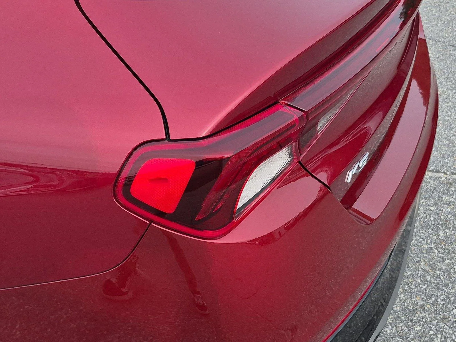 Used 2022 Passion Red Kia LXS image 11