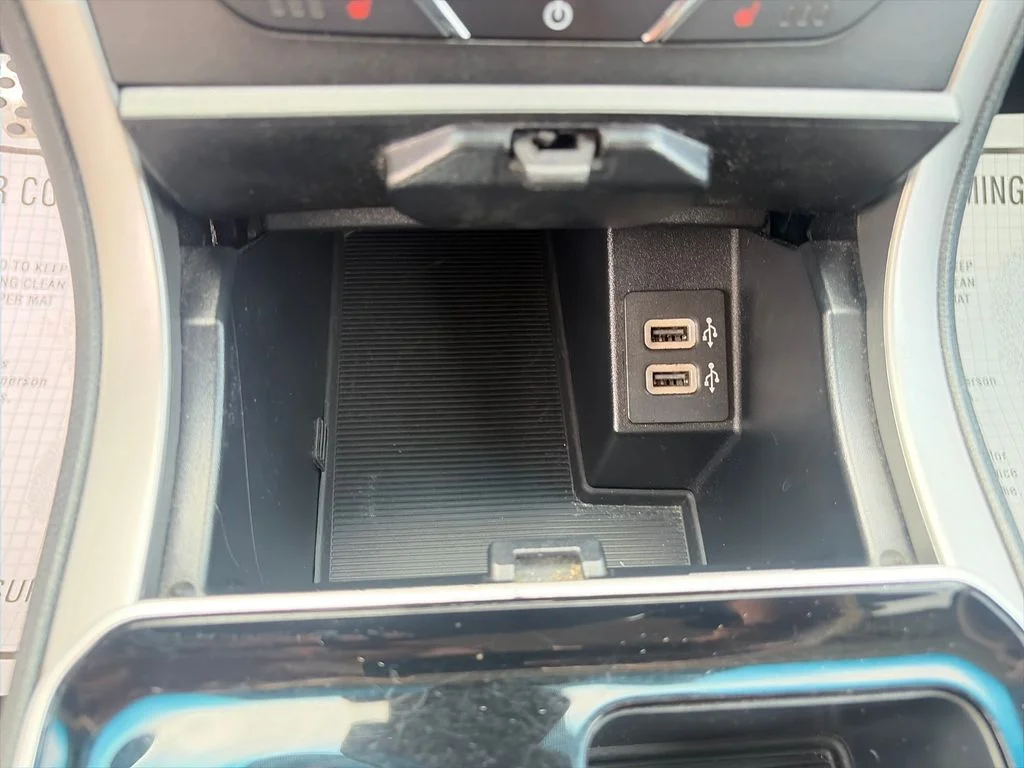 Used 2020 Oxford White Ford SEL image 37