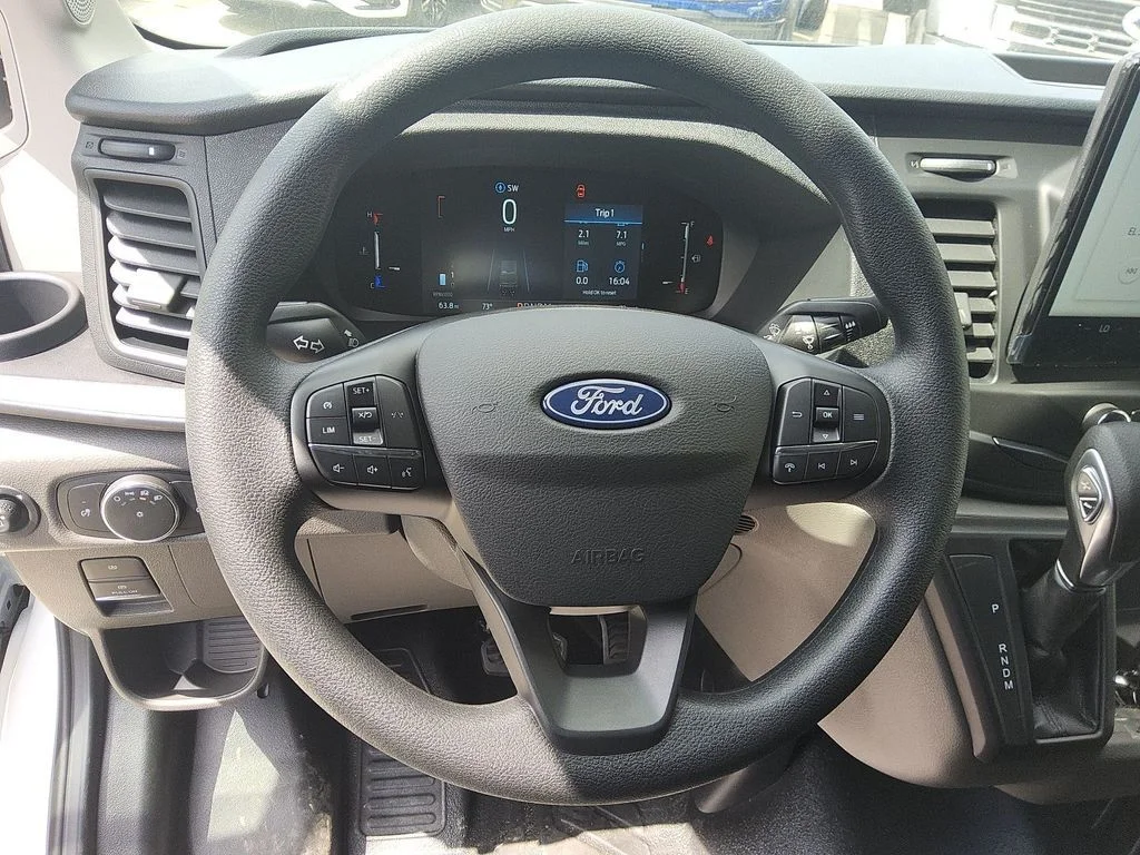 New 2026 Oxford White Ford Base image 7