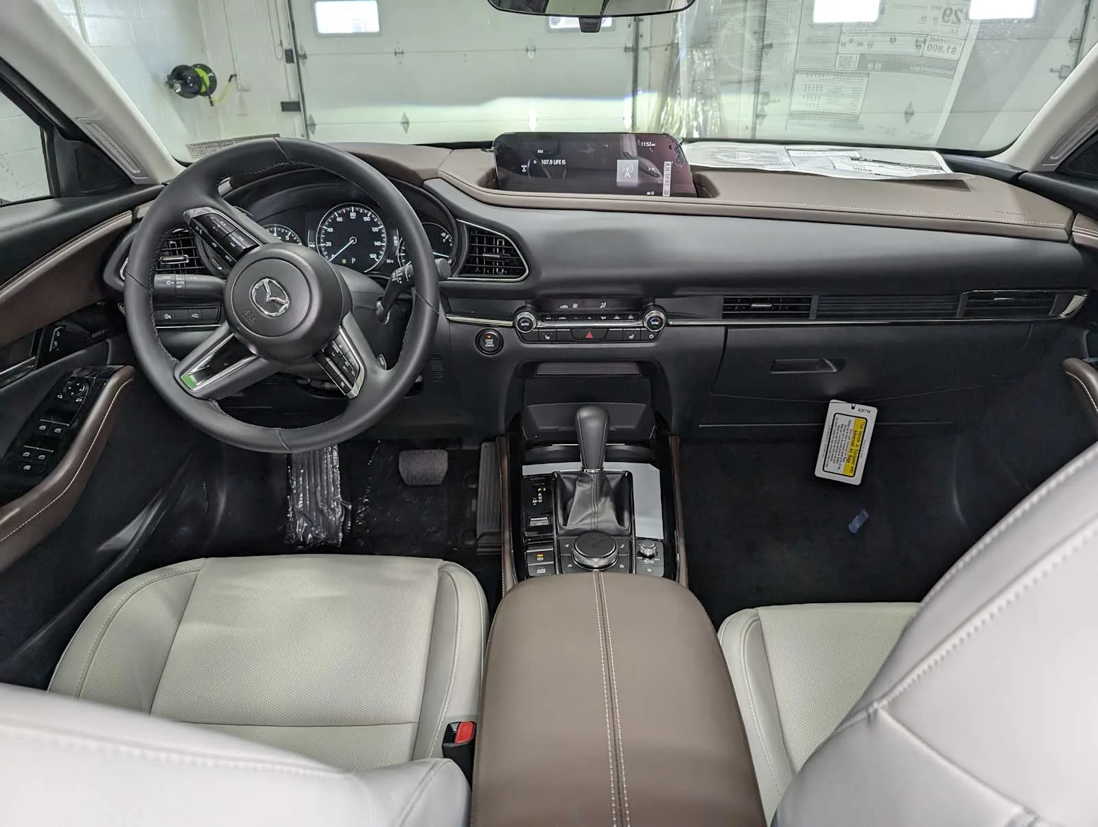 2025 Mazda CX-30 Premium - Photo 15
