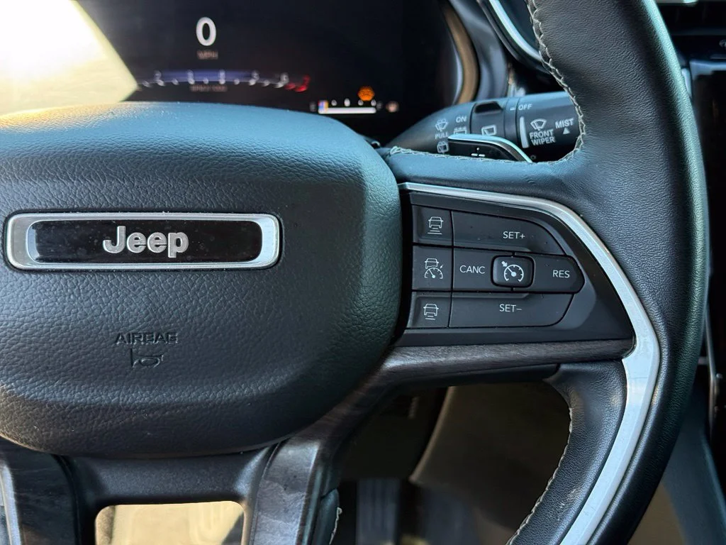 Used 2022 Black Jeep Limited image 16