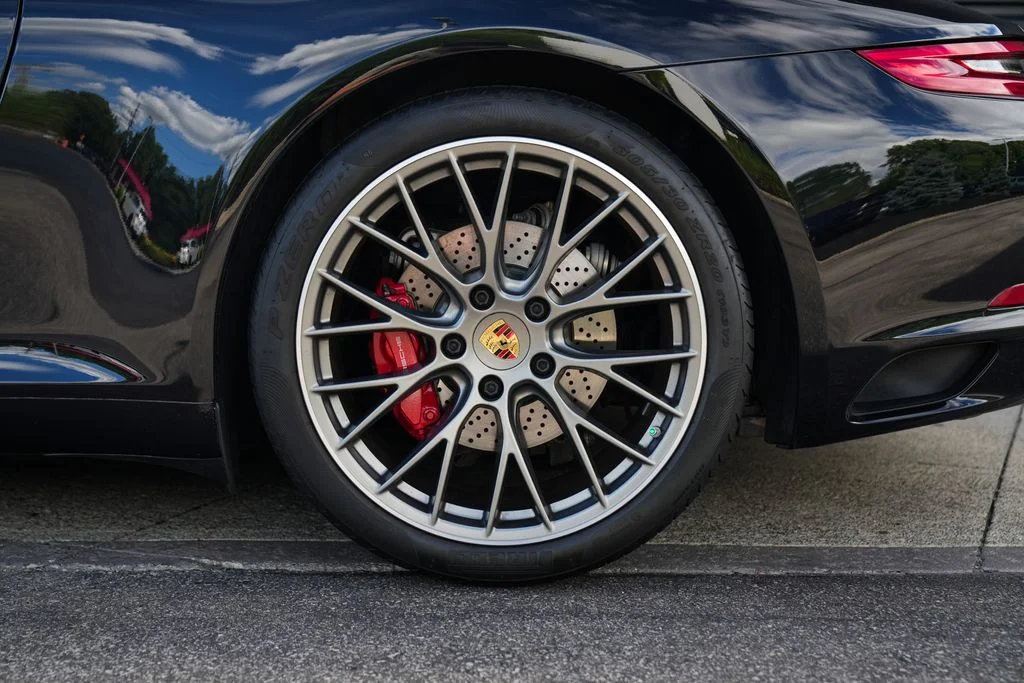 Certified Used 2018  Porsche Carrera S image 12