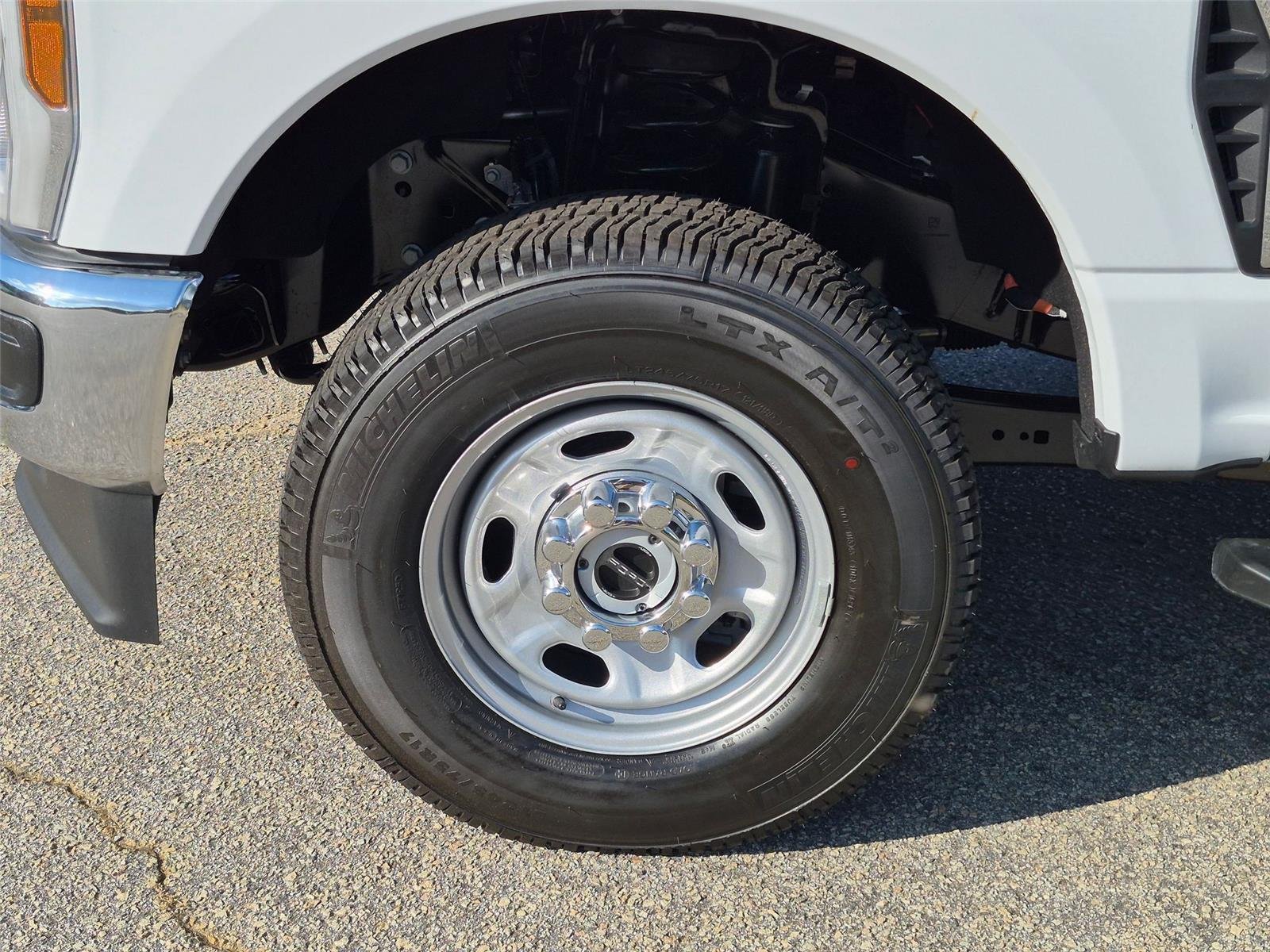 New 2026 Oxford White Ford F-250® XL image 10