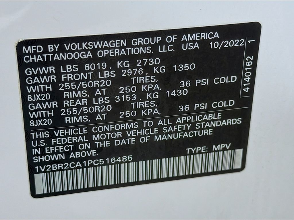 Used 2023 Opal White Pearl Volkswagen 3.6L V6 SEL image 34
