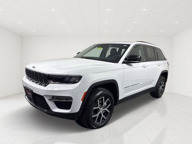 Used 2023 Jeep Grand Cherokee Limited with VIN 1C4RJHBG1P8910491 for sale in Shakopee, Minnesota