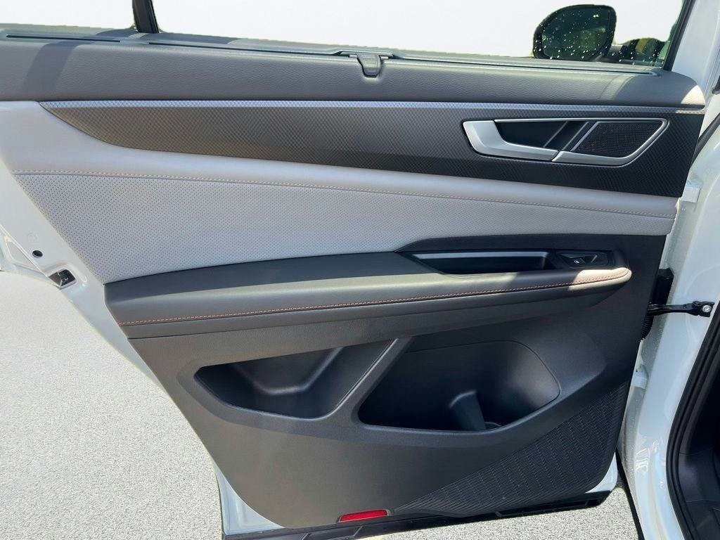 New 2026 Blue Volkswagen SE w/Technology image 19