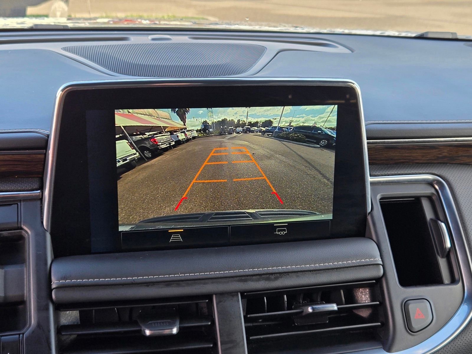 2024 Chevrolet Suburban Premier - Photo 17