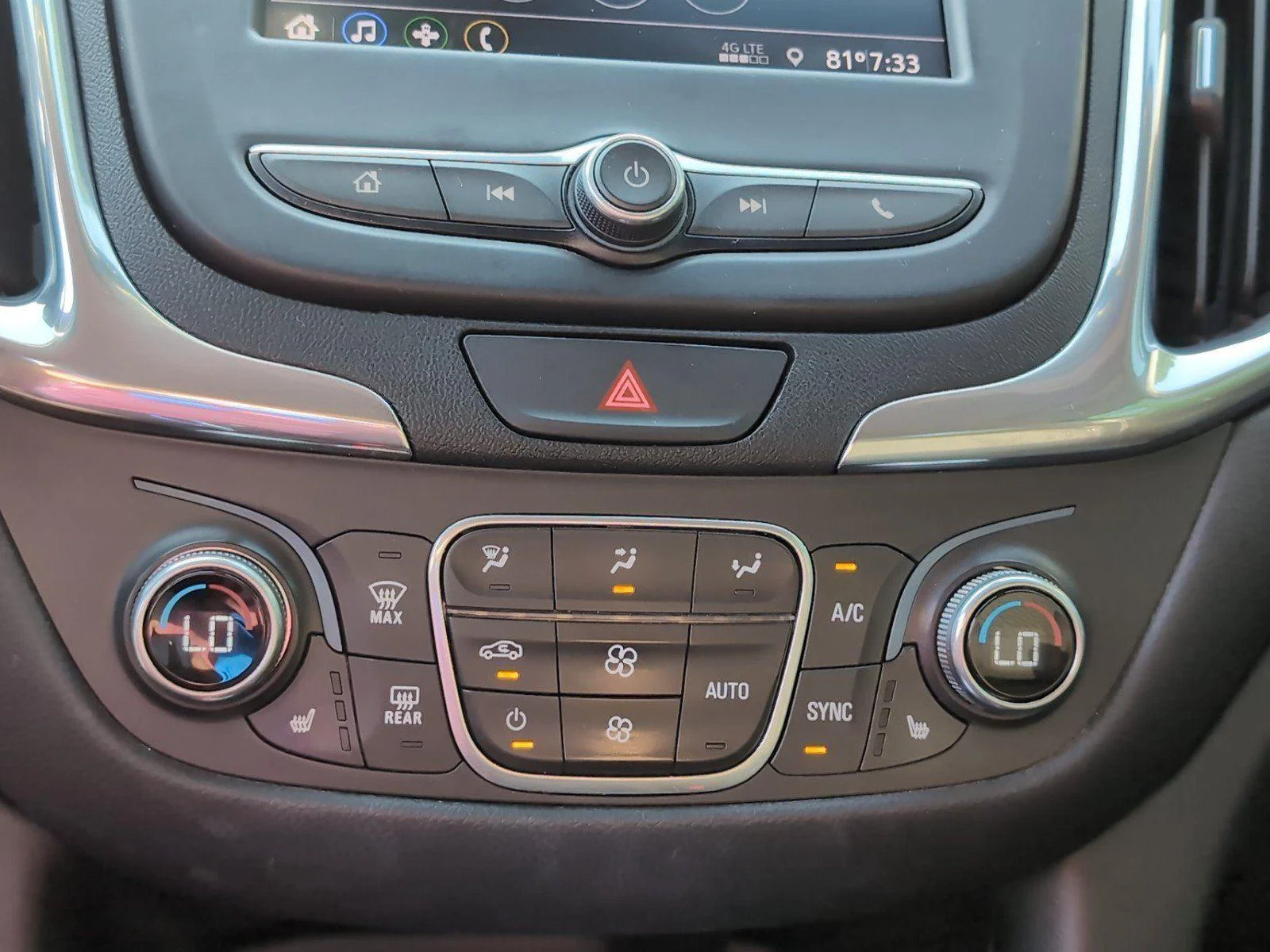 Used 2020 MOSAIC BLACK METALLIC Chevrolet LT image 23