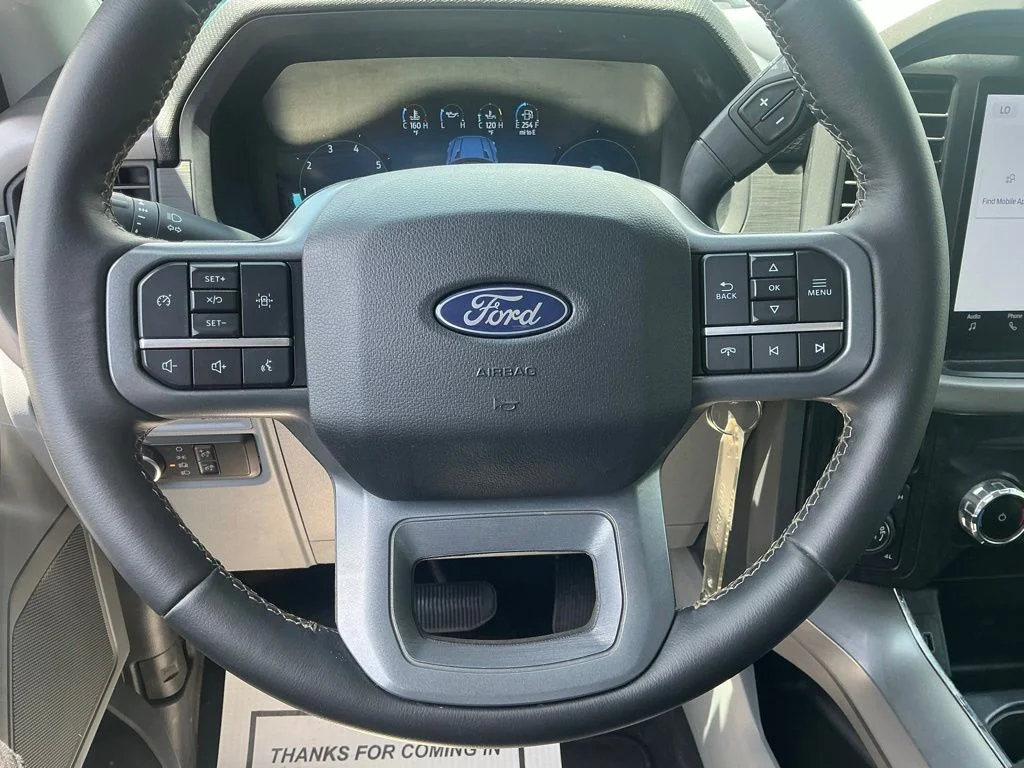 Used 2025 Black Ford XLT image 39