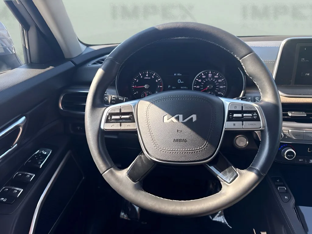 Used 2022 Silver Kia EX image 13
