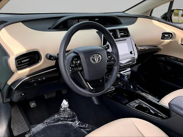 Used 2019 Beige Toyota XLE AWD-e image 19