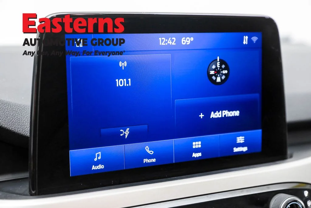 Used 2021 Black Ford SEL image 19
