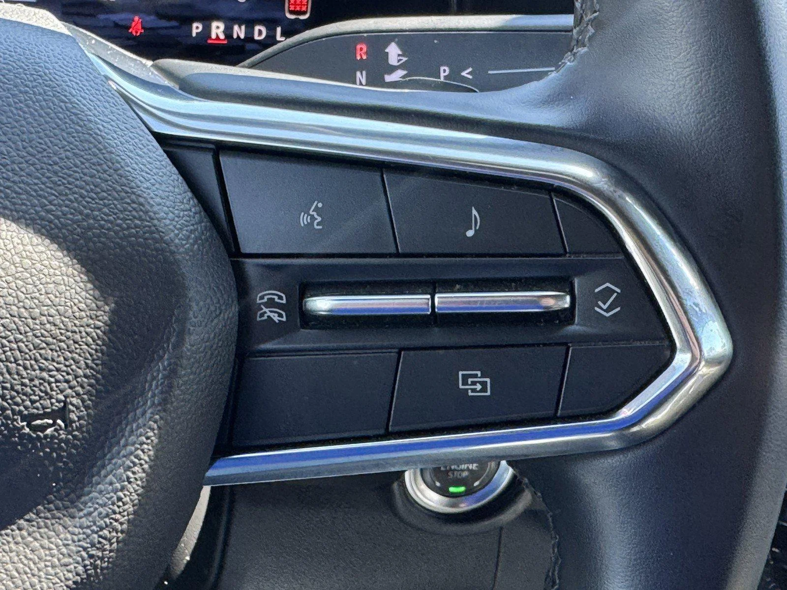 Used 2025 Sterling Gray Metallic Chevrolet LT image 19