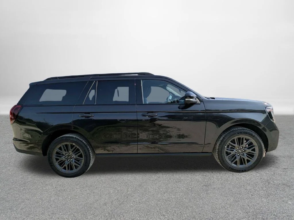 New 2027 Dark Matter Gray Metallic Ford Platinum image 2