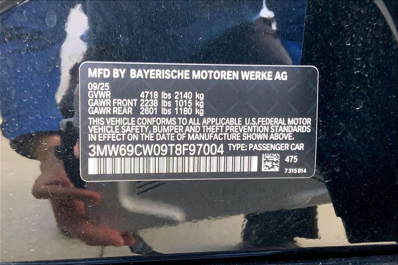 2026 BMW 3 Series 330i - Photo 18